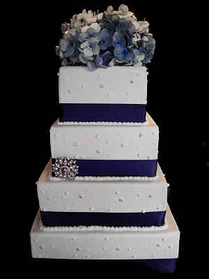 navy blue wedding cake pictures